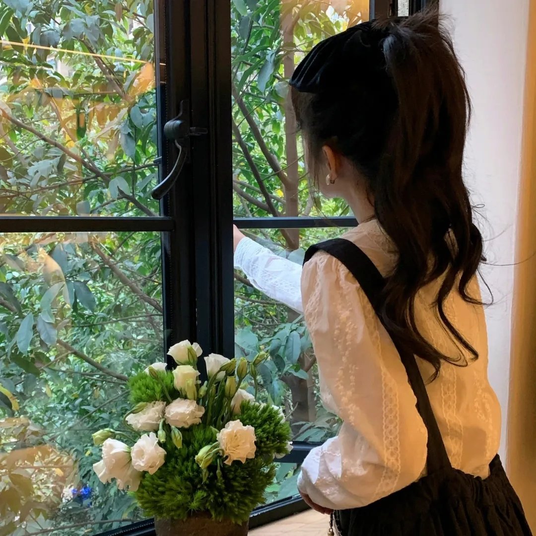 庞妮·塞尔文